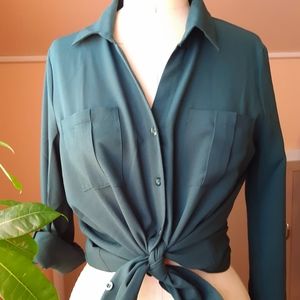 ✨ Emerald Green Sz L Button Up